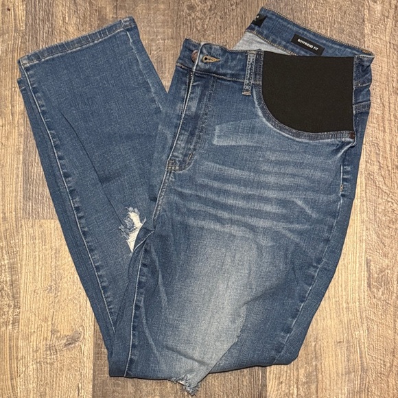 Judy Blue Distressed Boyfriend Maternity Jeans in Blue - Picture 1 of 1